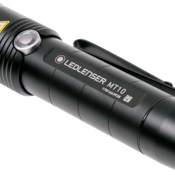 TORCIA LEDLENSER MT10 1000 lumen ricaricabile USB